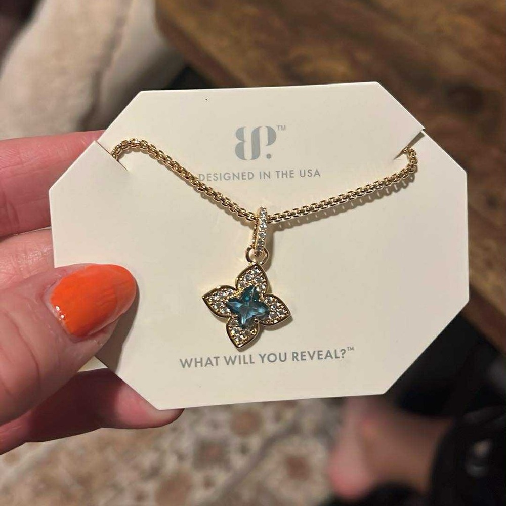 Hurry, Take Clover Bomb Party Gold Necklace